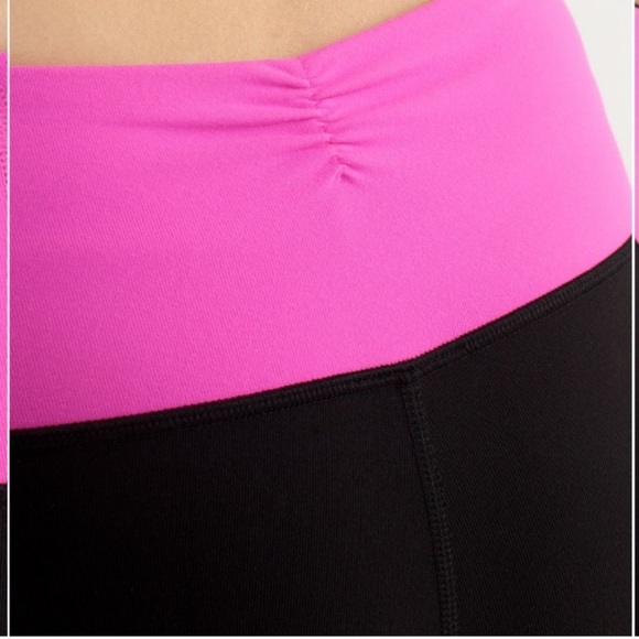 Lululemon Gather & Crow Crop Legging Pink & Black - Picture 12 of 12